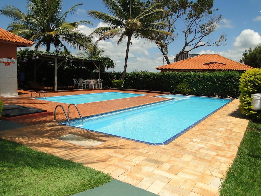Hotel Pousada Vale Do Sol Em Pompeia Экстерьер фото