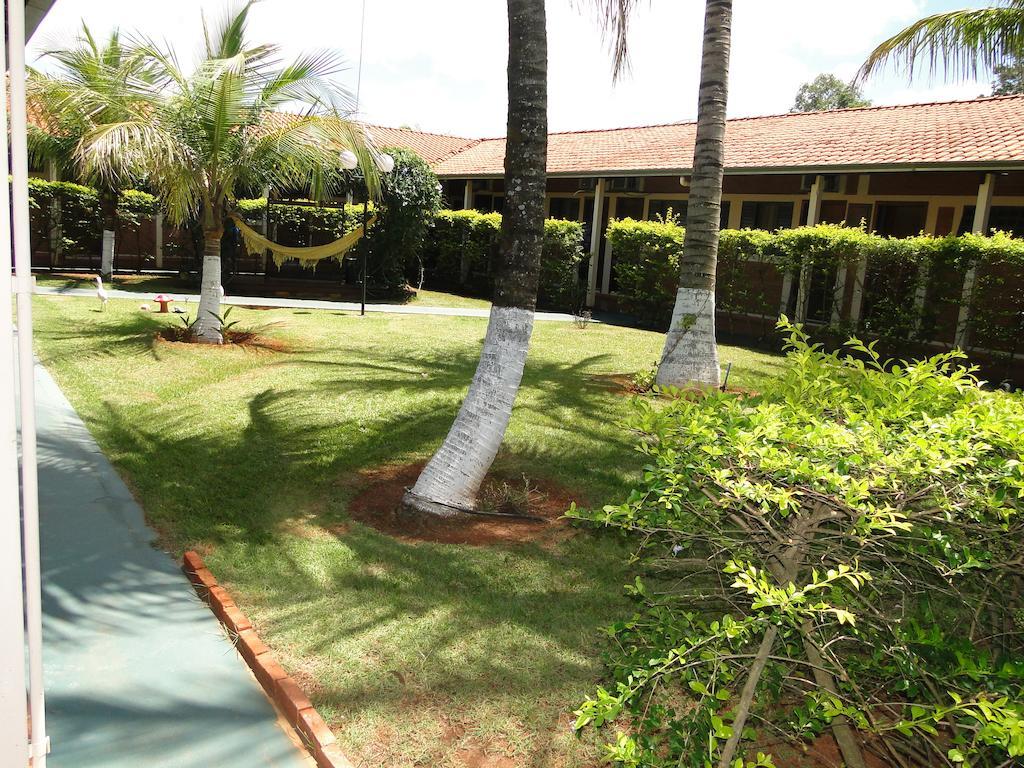 Hotel Pousada Vale Do Sol Em Pompeia Экстерьер фото