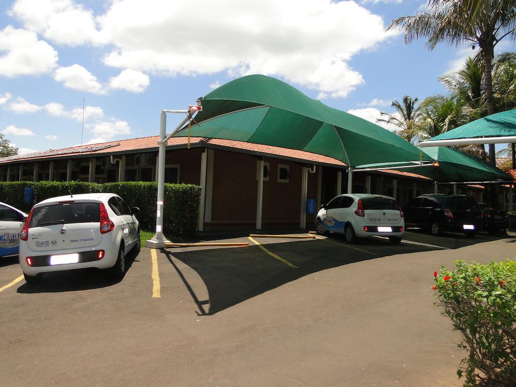 Hotel Pousada Vale Do Sol Em Pompeia Экстерьер фото