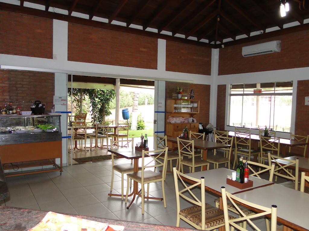 Hotel Pousada Vale Do Sol Em Pompeia Экстерьер фото