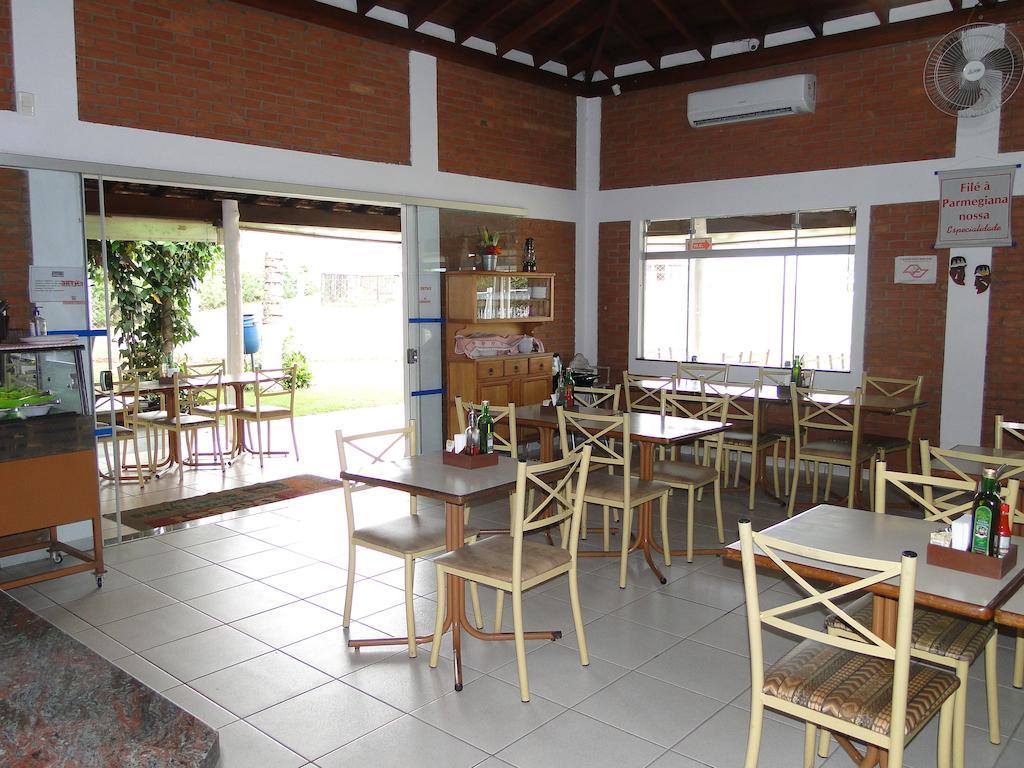 Hotel Pousada Vale Do Sol Em Pompeia Экстерьер фото