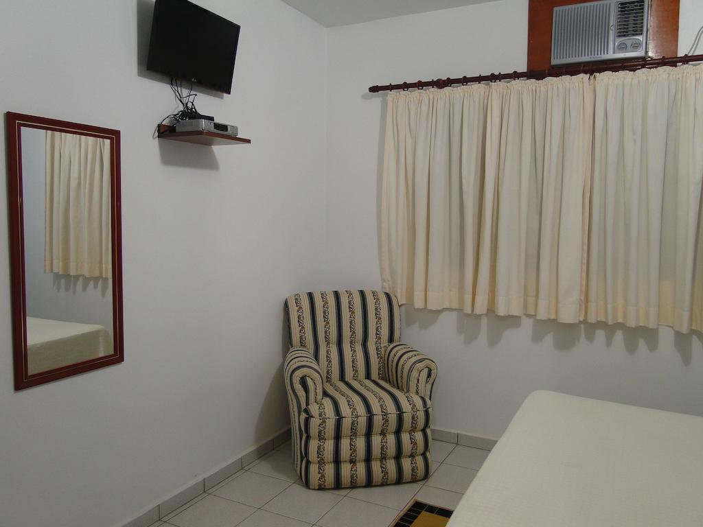 Hotel Pousada Vale Do Sol Em Pompeia Номер фото