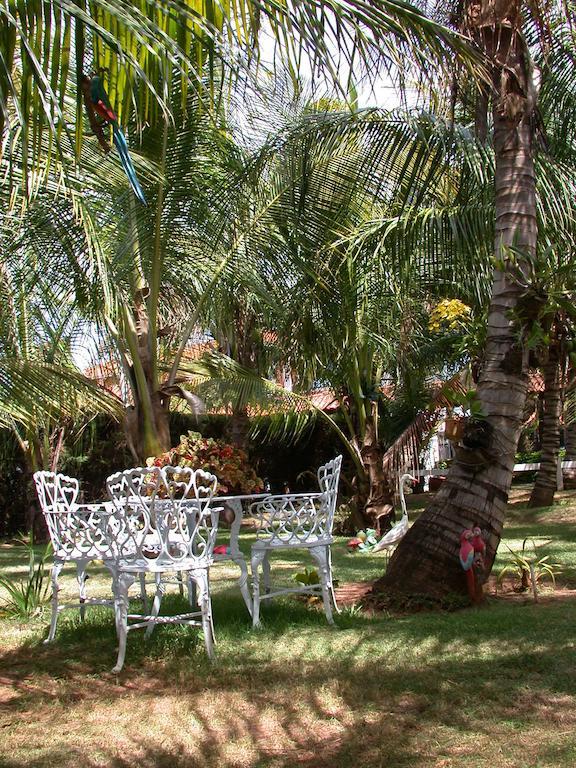 Hotel Pousada Vale Do Sol Em Pompeia Экстерьер фото