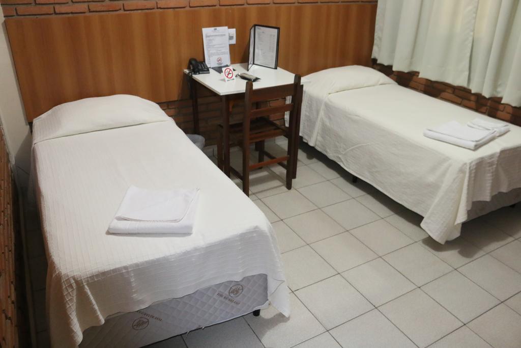 Hotel Pousada Vale Do Sol Em Pompeia Экстерьер фото