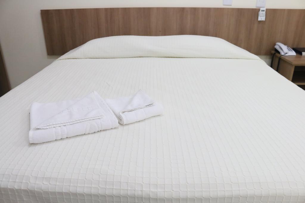 Hotel Pousada Vale Do Sol Em Pompeia Экстерьер фото