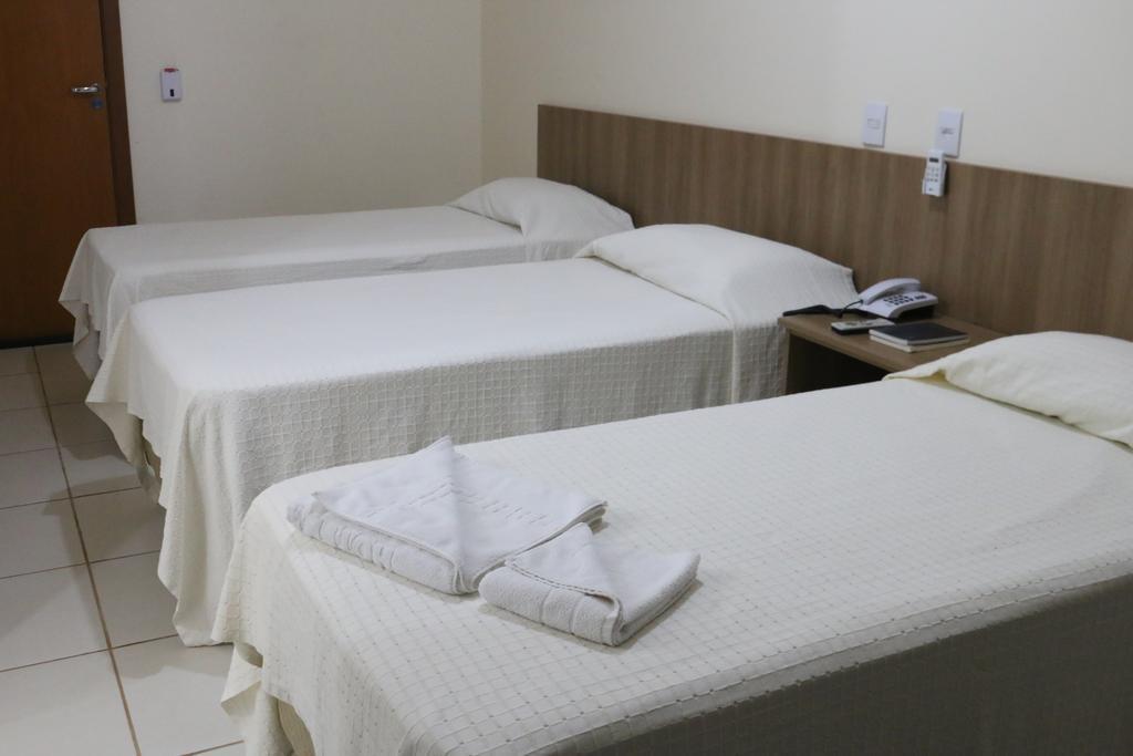 Hotel Pousada Vale Do Sol Em Pompeia Экстерьер фото